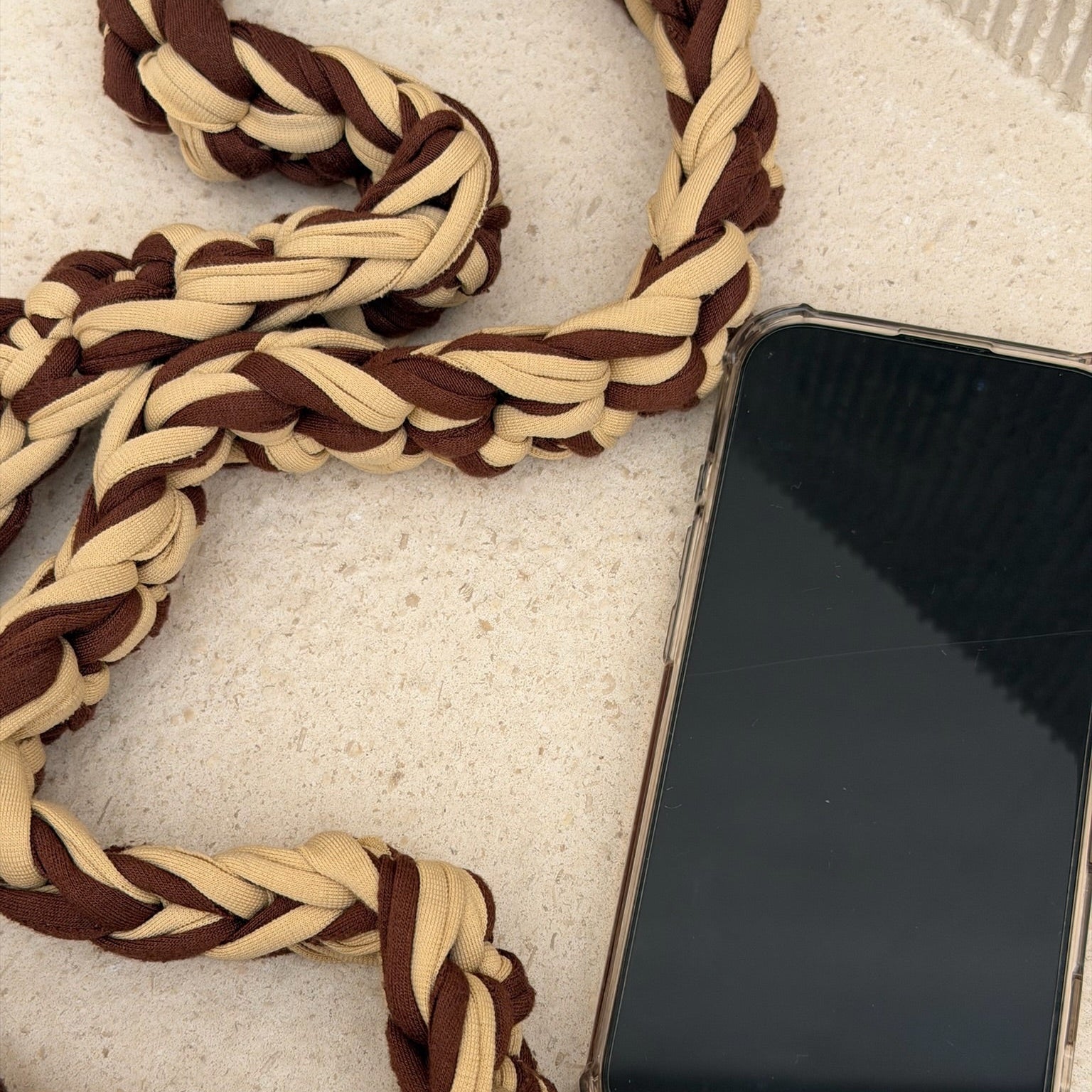 Bandoulière de téléphone - marron et beige